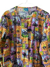 Scrub H.Q. long sleeves Halloween print front pockets, Snaps scrub Top Size Med