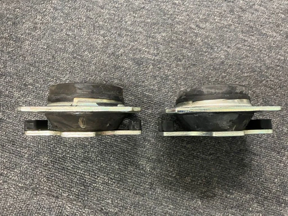 Ferrari 430 Engine Mount Set of 2 216357 F430 Spider Scuderia - Imagem 3 de 3