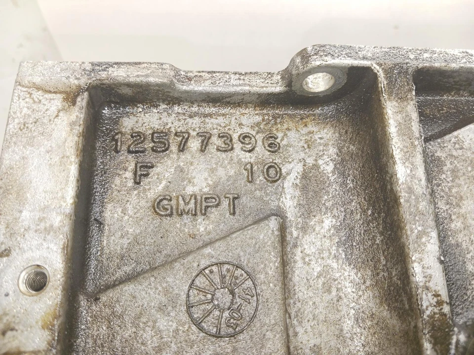 '99-'03 CHEVROLET SILVERADO 1500 Oil Pan 5.3L OEM 6 Month Warranty! - Image 4 of 4