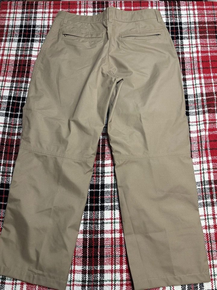 L.L.Bean pants made of 100% polyester with a 38-inch waist and 31-inch inseam - Image 2 of 4