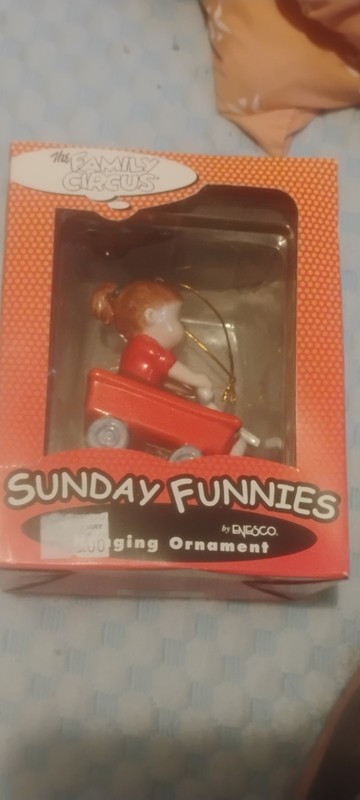 NIB (Box Wear) Enesco Sunday Funnies Ornament The Family Circus ? Dolly Wagon