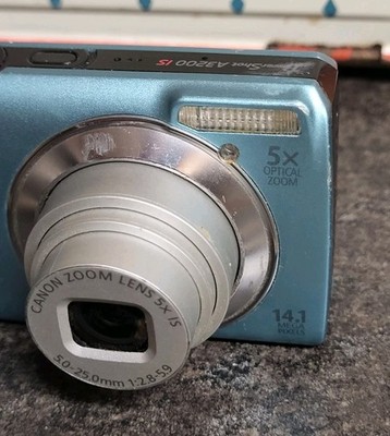 Canon PowerShot A3200 IS 14.1MP Blue Digital Camera , Not Working