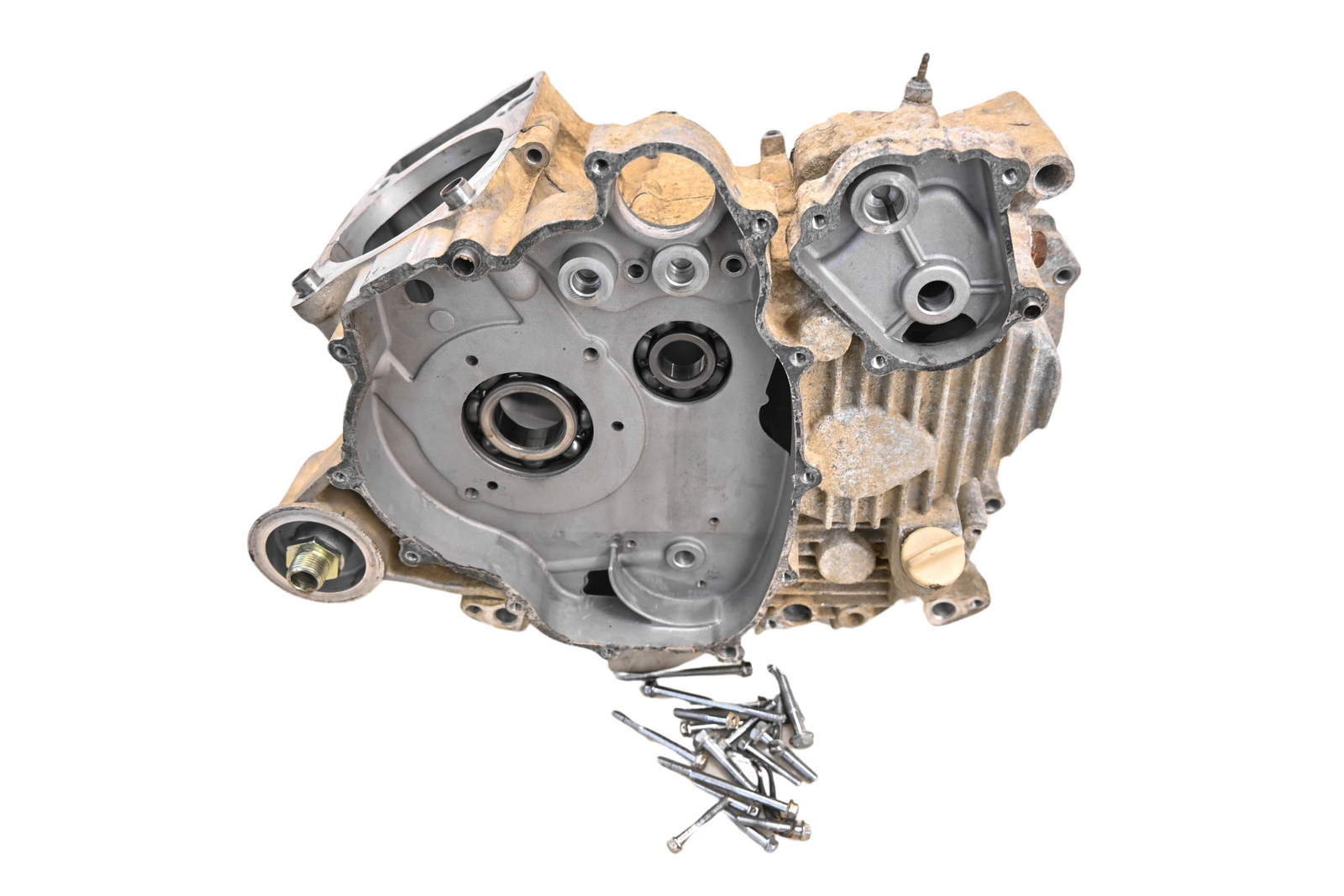 12 CFMoto ZForce 600 4x4 Crankcase Center Crank Case Z6 eBay