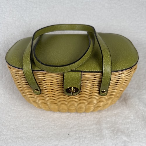Fully Lined Wicker Basket Purse Double Handle & Avocado Top Excellent Condition