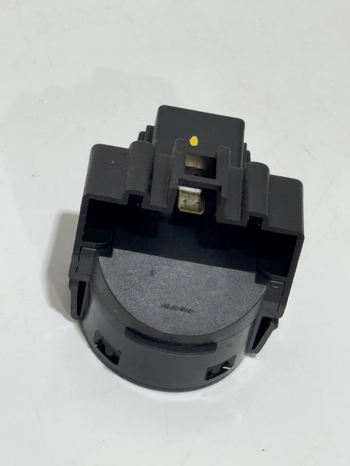 2004-2019 Ford F-150 Fusion Ignition Starter R5-84 Switch - USED OEM - Image 2 of 4