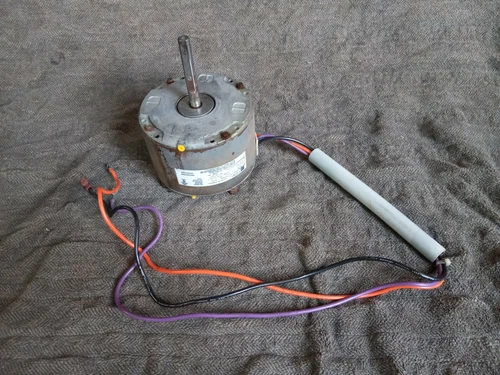 Emerson K55HXDFM-6844 Condenser Fan Motor Lennox 68J9701 1/6 HP used