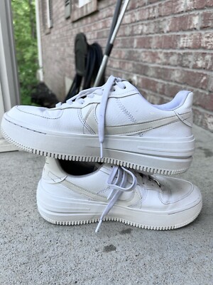 Size 8 - Nike Air Force 1 PLT.AF.ORM Triple White W | eBay