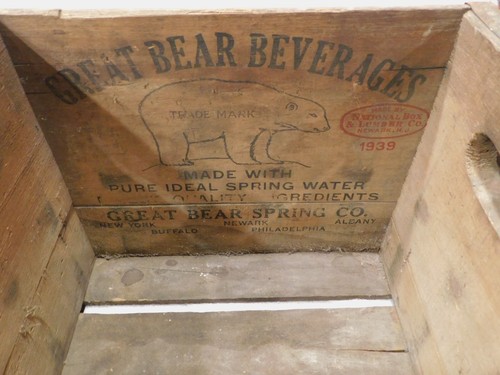 Vintage 1939 Great Bear made with Spring Water Wooden Advertising Crate - Picture 7 of 11