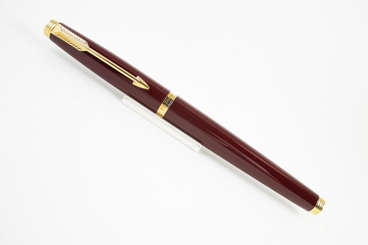 PARKER #75 Matt Burgundy 万年筆　字幅F Parker 75 Burgundy/Bordeaux Fountain Pen - 14 kt Medium Nib - NEAR