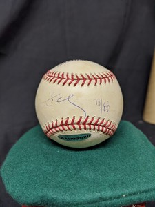 signed kobe bryant ball