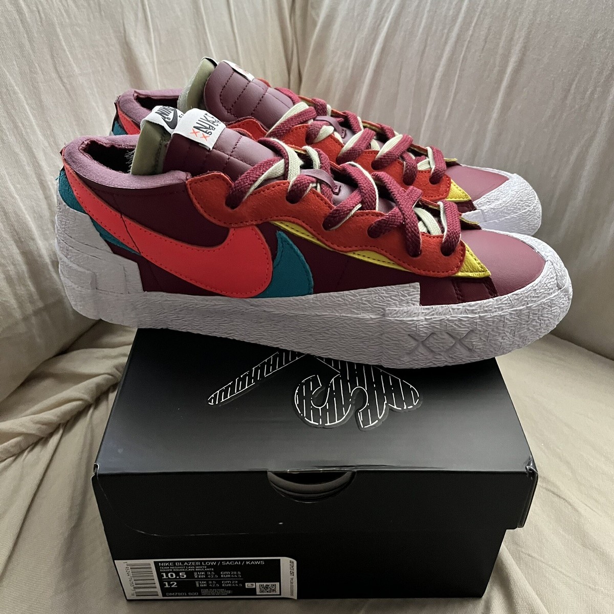NIKE×sacai×kaws BLAZER LOW CLASSIC 8110Kwz+U3L._UY900_.jpg