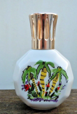 Lampe berger Paris spécialement éditée par Artoria Limoges