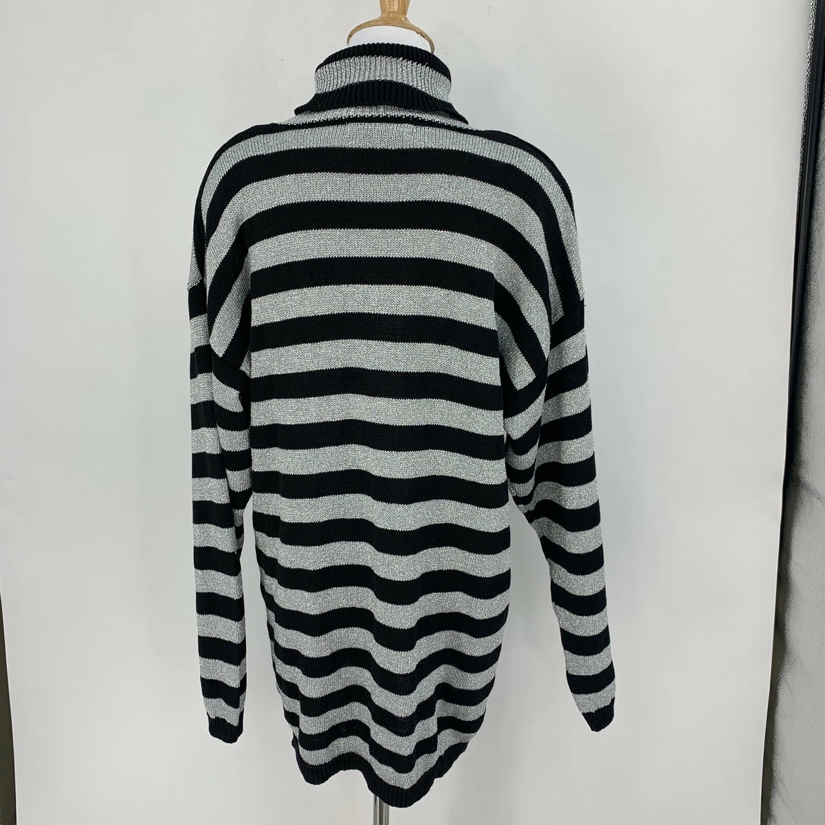 Vintage Jones New York Stripe Turtleneck Sweater Size M Metallic