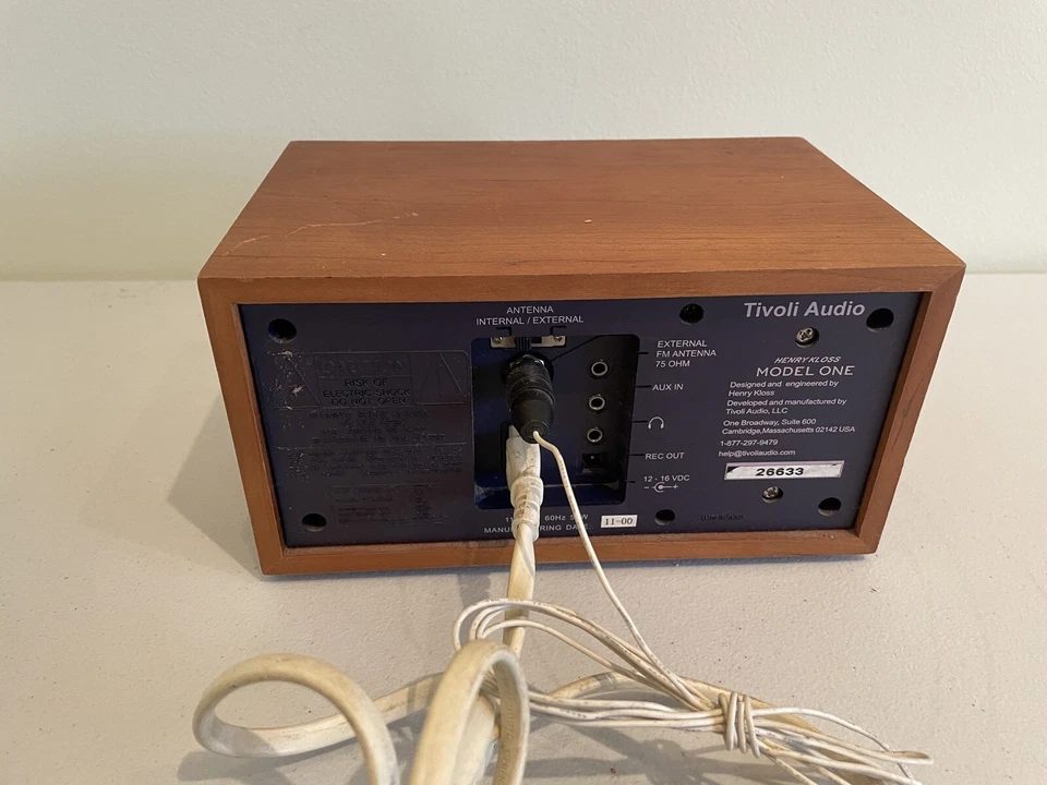 Tivoli Audio Model One Radio Henry Kloss AM/FM + Antenna - Works & sounds great! - Image 2 of 3