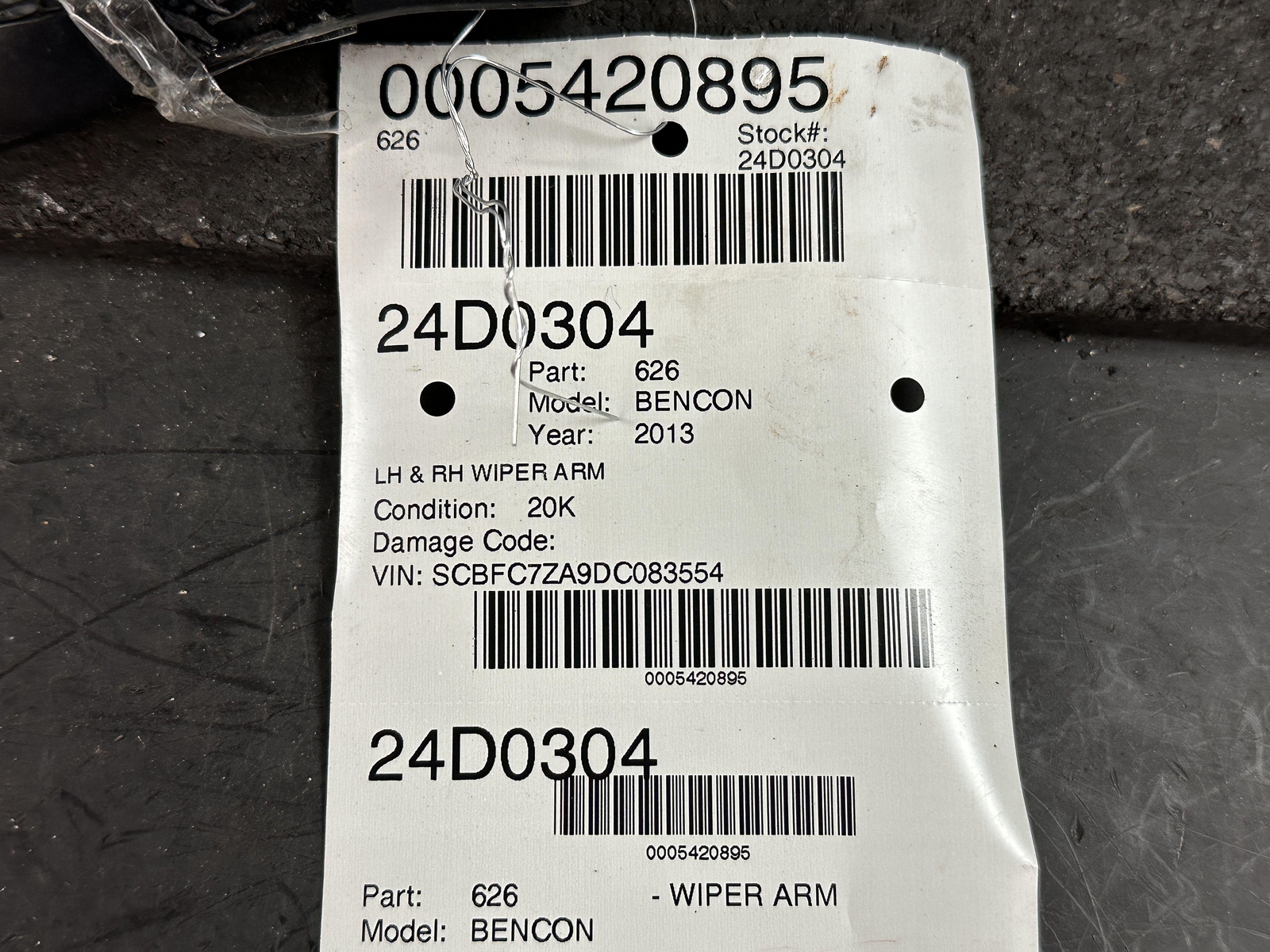 13-18 BENTLEY CONTINENTAL GT FRONT LEFT & RIGHT WIPER ARMS