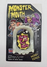 Vintage Monster Mouth Teeth Glow In the Dark Fake Vampire Fangs NEW