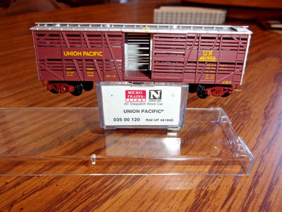 Micro-trains c 035 00 120 New N-scale Union Pacific Stock Car #48199D