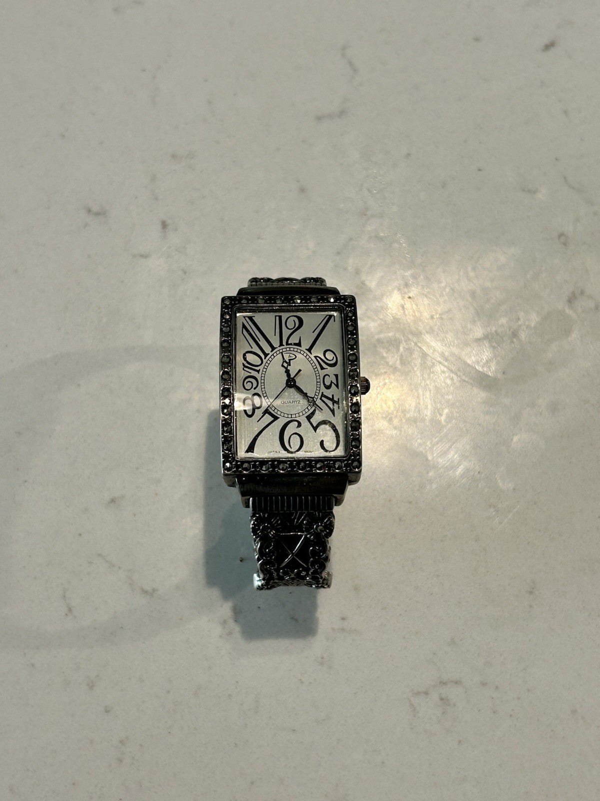 Vintage Rectangular Quartz Watch with Decorative … - image 1