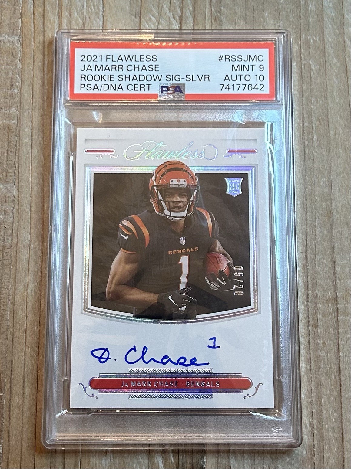 2021 Flawless Ja'Marr Chase #RSSJMC Rookie Signatures 5/20 Auto PSA DNA 9 10 view 1