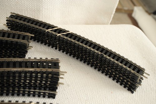 Ho Scale Atlas 18" Radius Curved Snaptrack 37 Stück - Bild 5 von 11