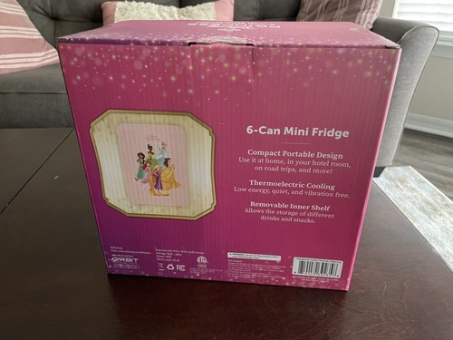 Disney Princess 6 Can 4 Liter Thermoelectric Mini Fridge Refrigerator Cooler NIB - Picture 7 of 11