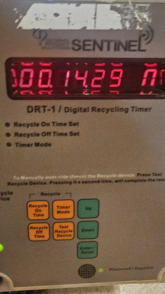 Sentinel DRT-1 Digital Recycling Timer for Hydroponic Grow System - Image 2 of 4