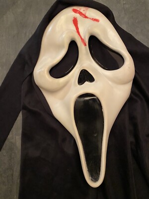 Vintage Scream Ghost Face Easter Unlimited 2010 88490 Style 9206 Jan-Mar