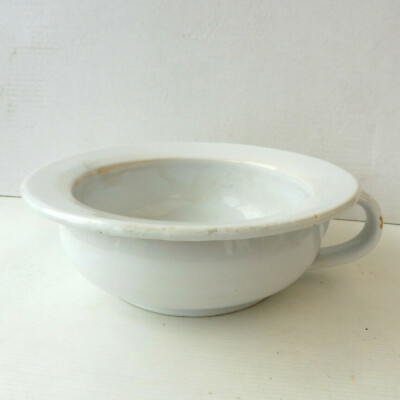 ANCIEN POT DE chambre ou d'aisance en faïence blanche de Saint Amand