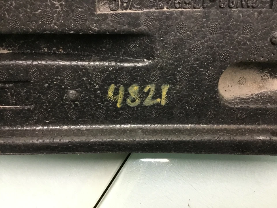 ⭐ 04-07 Jaguar XJ8 Vanden Plas Parachoques Delantero Refuerzo Amortiguador de Energía Izquierdo E Foto 4 de 4
