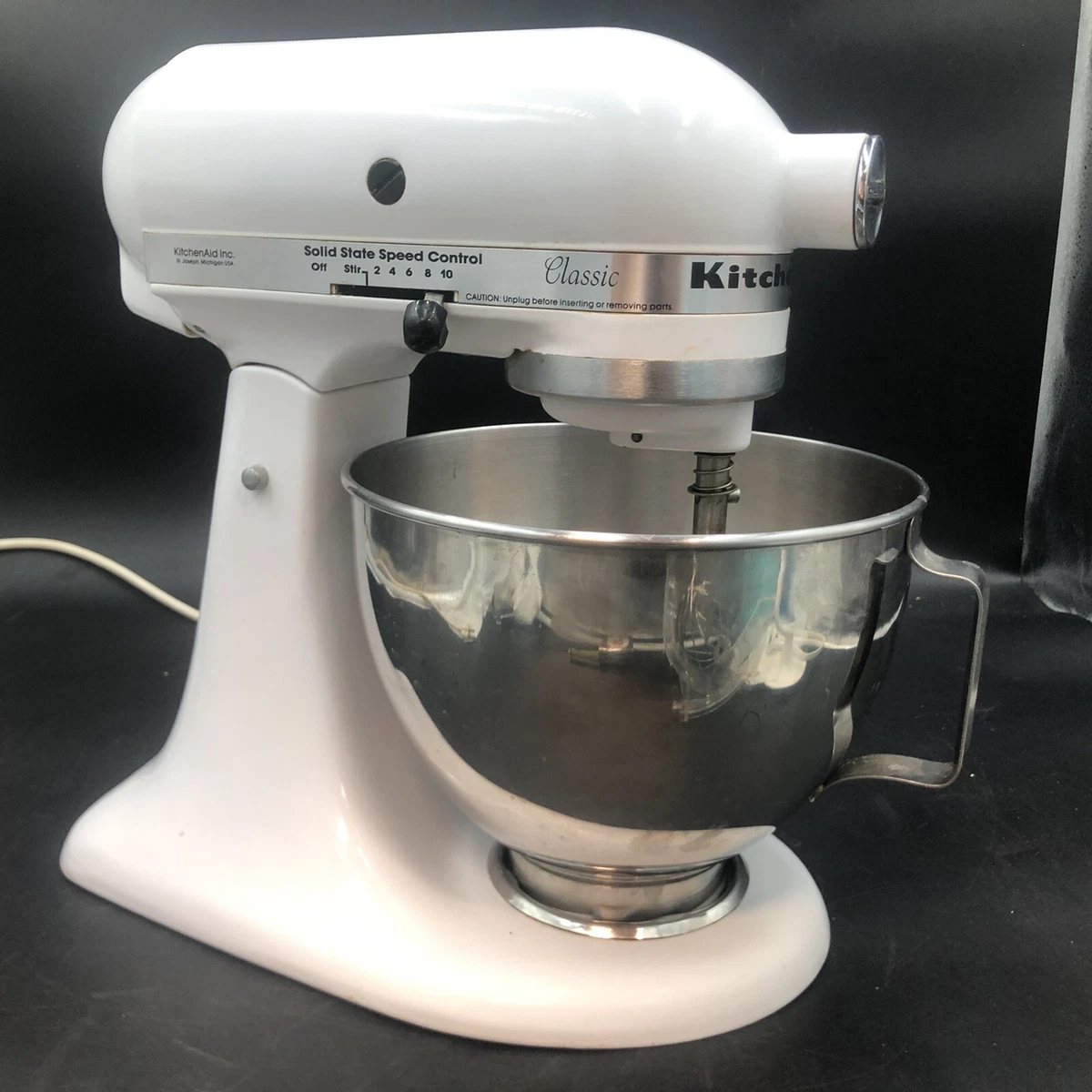 KITCHENAID KSM90 MIXER 4.5 QT W/ BOWL & ATTACHMENTS ULTRA POWER WHITE STAND