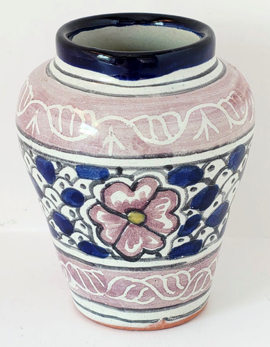 HAND PAINTED AND MAD MEXICAN TALAVERA CERAMIC SMALL BOWL, 3 1/2 " TALL