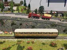 Hornby LNER composite Coach R4062b OO scale DC