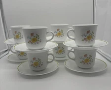 8 Vintage Corelle Spring Meadow Coffee Tea 8 Oz Cups and Saucers EXCELLENT!