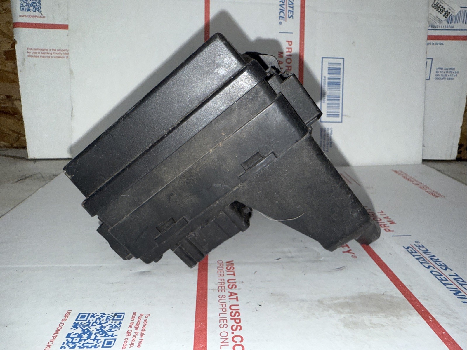 2008-2009 Jeep Wrangler TIPM Power Module Fuse Relay OEM JKB0AC04D9 04692236AH