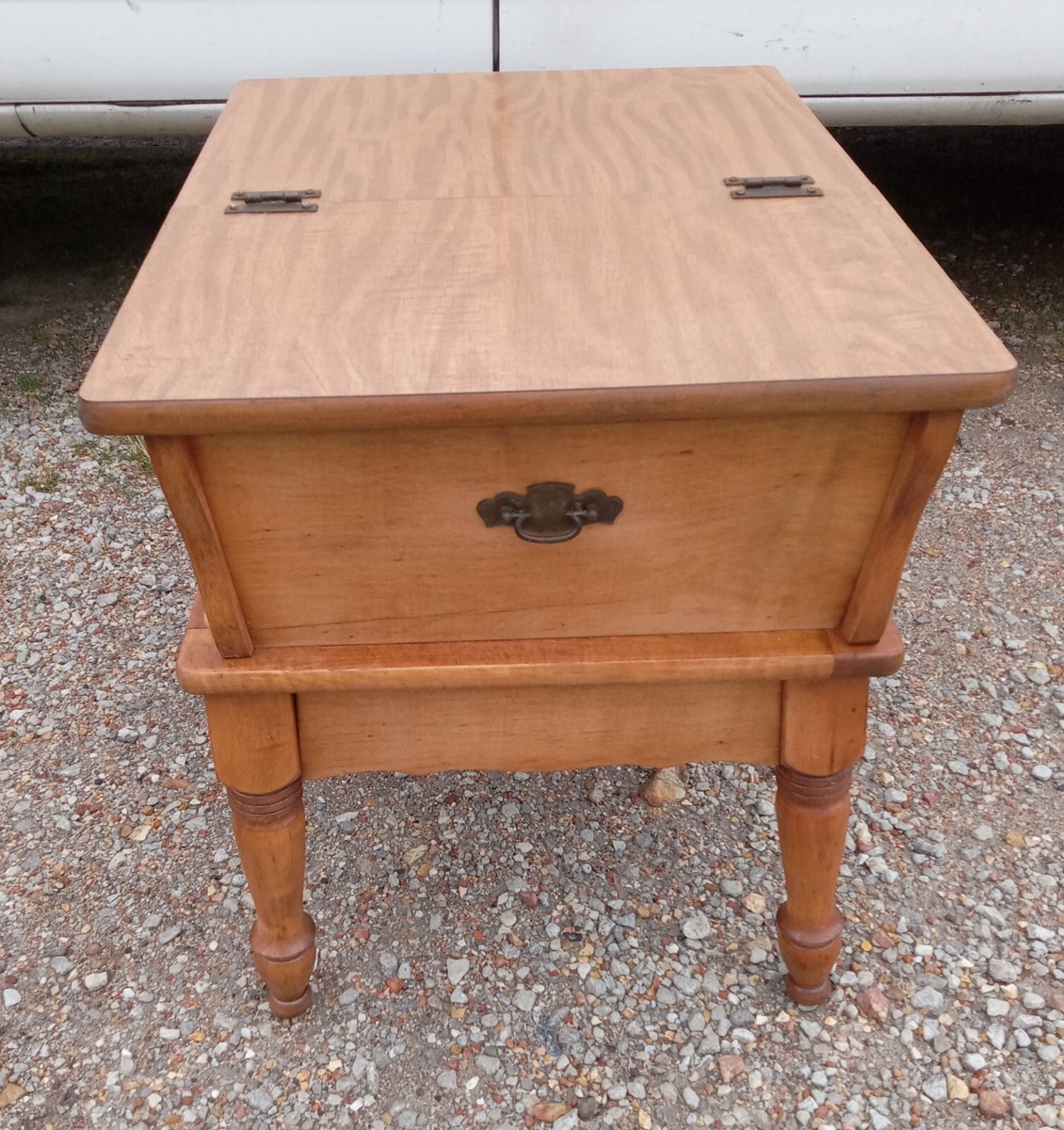 アルパカ　リルエンドテーブル アルパカ リルエンドテーブル LILLE END TABLE | ACME Furniture