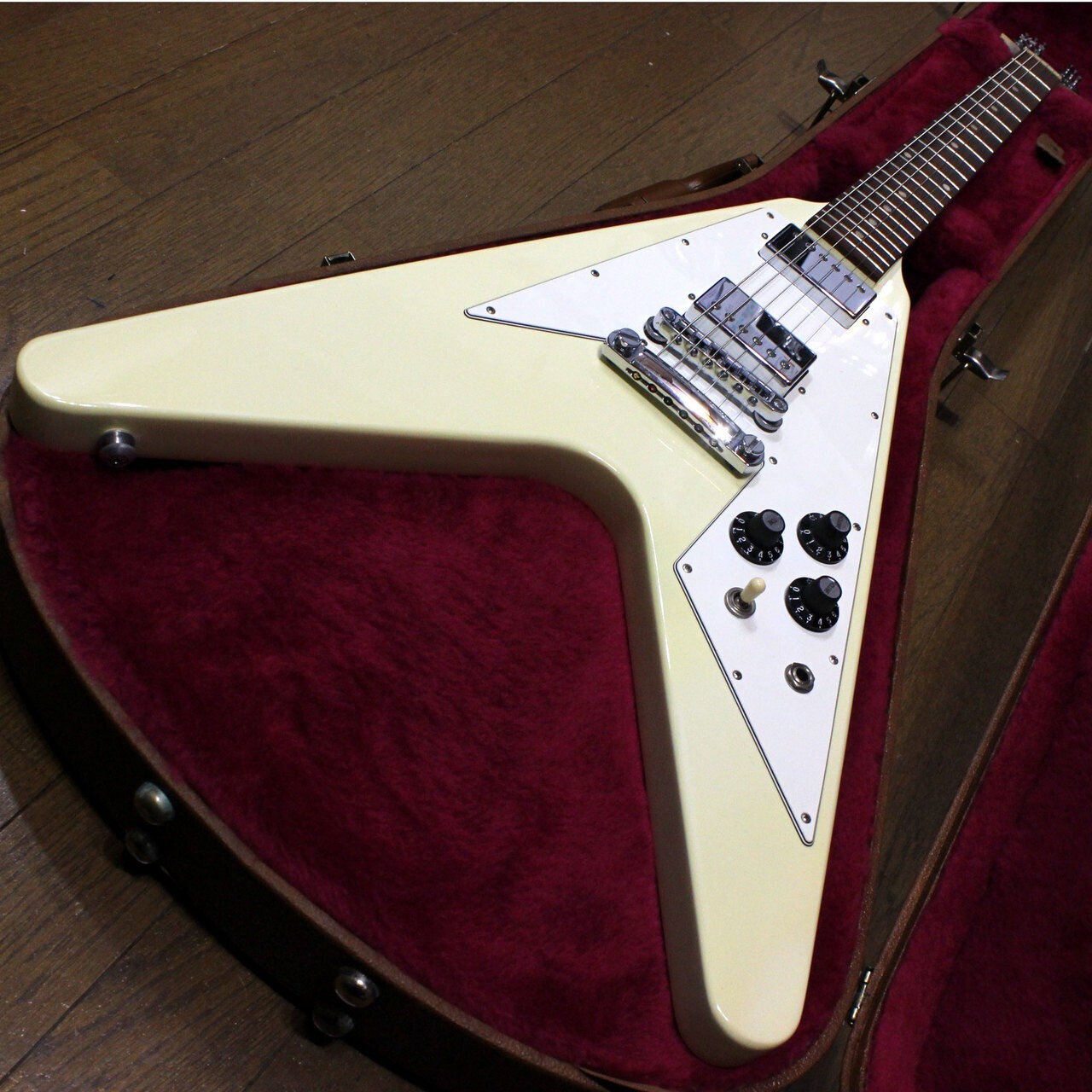 Gibson Flying V Japan Limited Classic White 2015 Electric Guitar