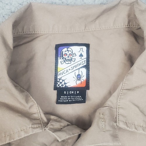 RVCA Smith Street Tattoo Brooklyn Shirt Small Khaki Short Sleeve Button Up - Foto 2 di 9