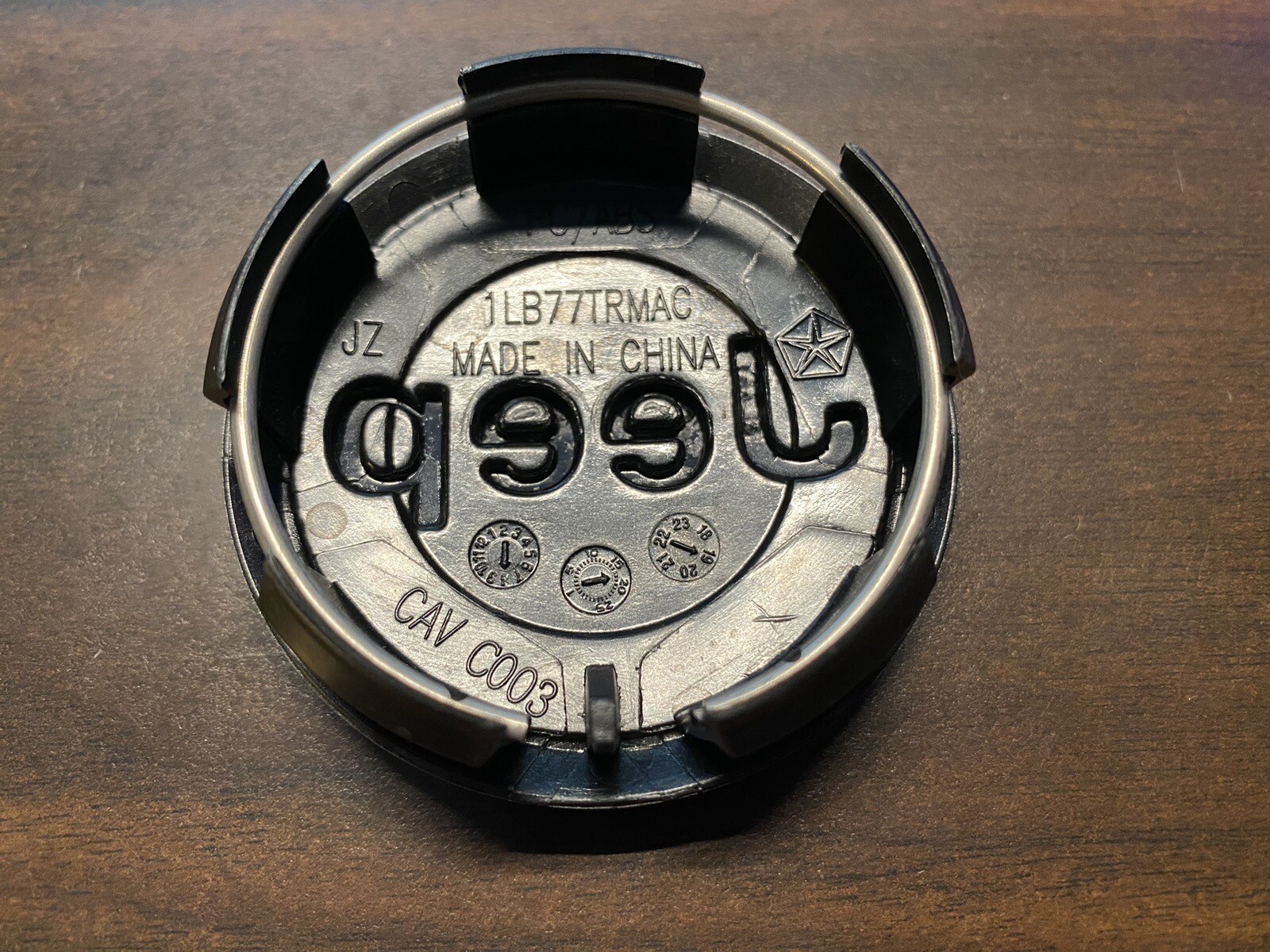 OEM Jeep Gladiator Wrangler Grand Cherokee Wheel Hub Center Cap new