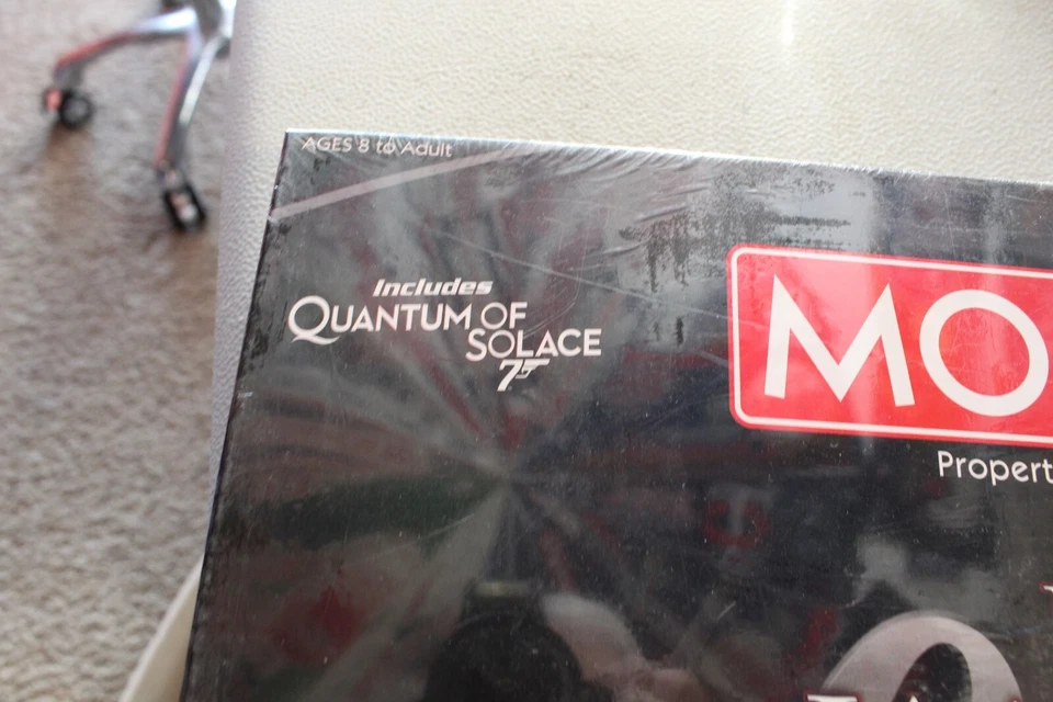 Ultimate James Bond Edición Coleccionista Monopoly USAopoly (Sellado de Fábrica) Foto 2 de 4