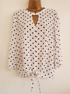 black and white spotty top