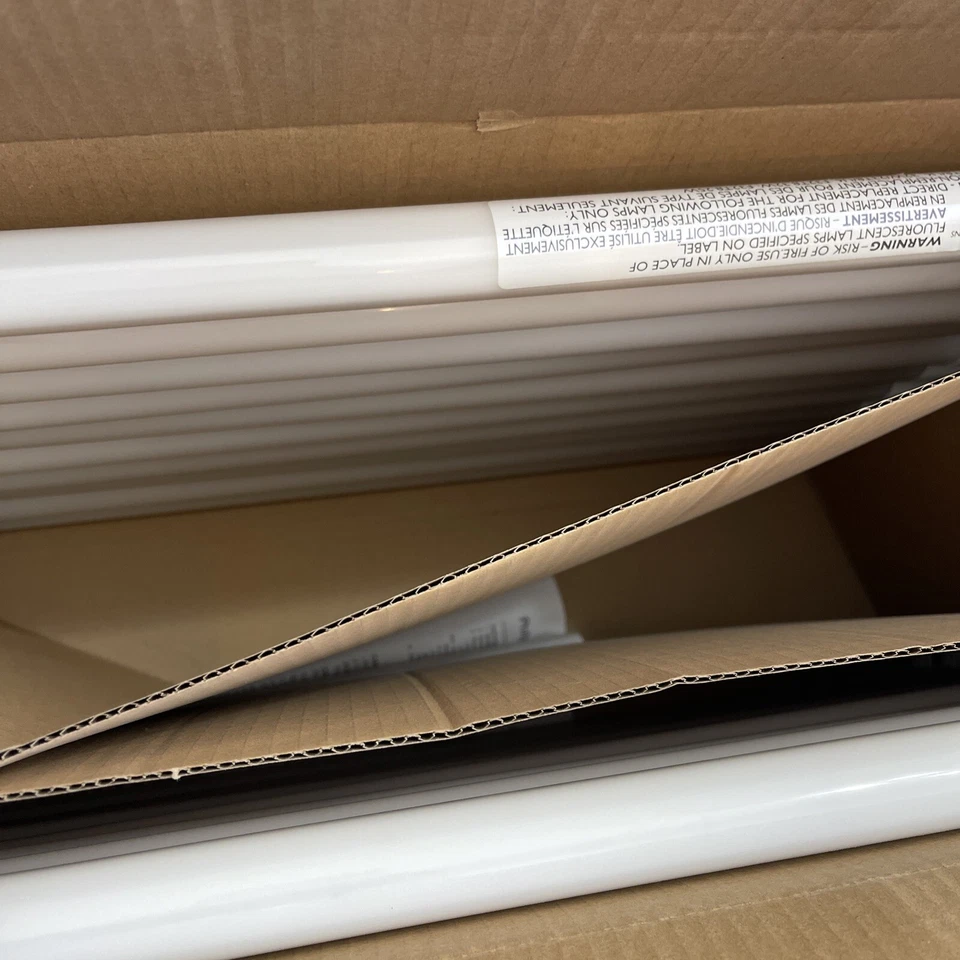 NEW BOX OF 10 541862 13T8-6U MAS 24-835 IF20/P DIM 10/1 InstantFit TLED Lamps - Image 3 of 4