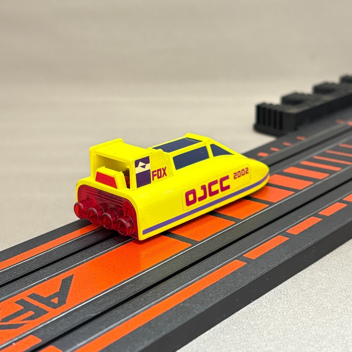 AFX F-ZERO Knight League 4 bodies 2 Chasis Lightning HO Slot Car