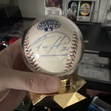 Larry Bernandez Bobblehead Giveaway in Seattle 24