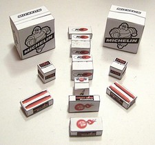 1/24 Garage Diorama Essential Parts/ Supply Boxes For Your Display 2