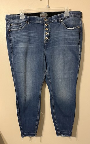 Jeans Skinny Va Alta Con Bottoni E Tasche Inclinate, Taglie