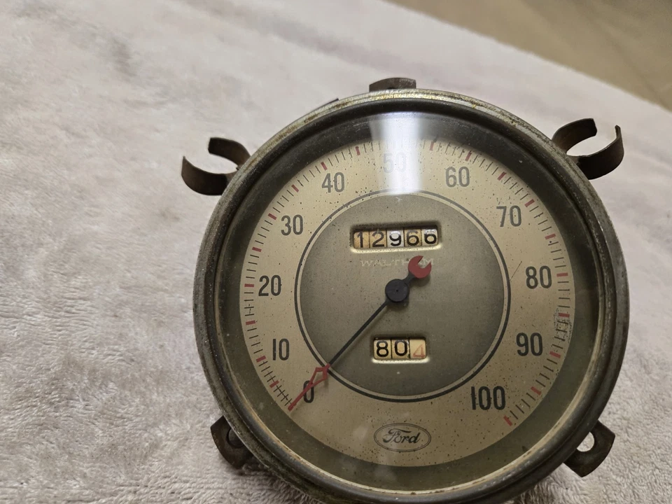 1936 FORD SPEEDOMETER FORD SCRIPT WALTHAM SPEEDOMETER 1936 FORD FLATHEAD SPEEDO - Image 2 of 4