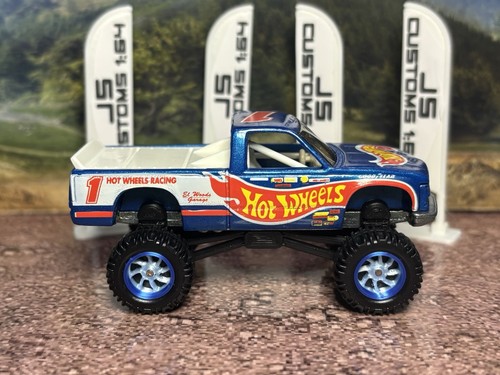 Hot Wheels C1500 Chevy custom Lift suppesion Off-road - Blue HW Racing - Picture 7 of 9