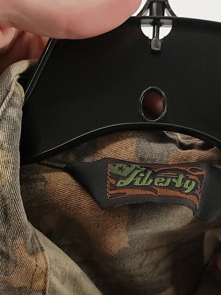 Liberty Mens Camo With (Tag Faded) Long Sleeve Button Down Collared Pocket Shirt - Image 2 of 4