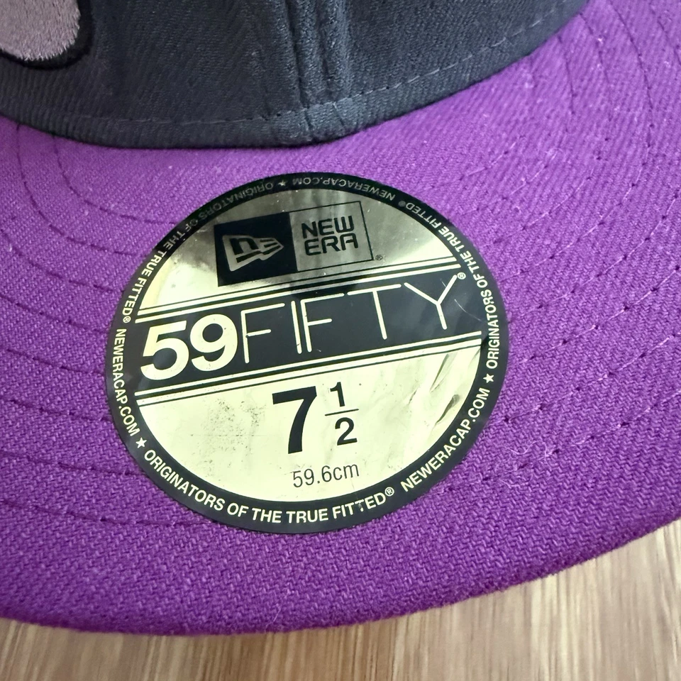 Disney x New Era Hat 59Fifty 7 1/2 Mickey Mouse Runaway Brain Claws Drool Bats - Image 3 of 4