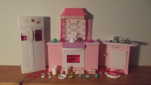 barbie kitchen 1990s